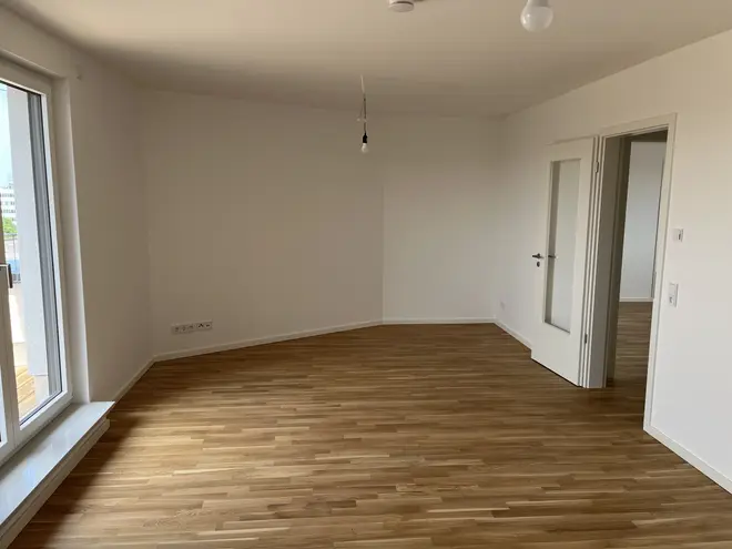 2 Zimmer Wohnung mit 73 m² in Berlin – Bild 2