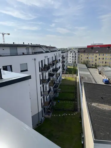 2 Zimmer Wohnung mit 73 m² in Berlin – Bild 5