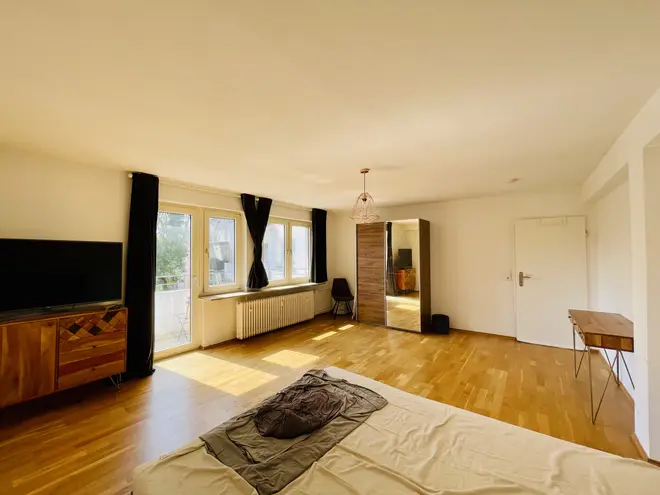 4 Zimmer Wohnung mit 115 m² in Frankfurt am Main – Bild 3