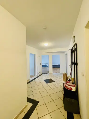 4 Zimmer Wohnung mit 115 m² in Frankfurt am Main – Bild 8