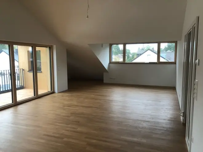 3 Zimmer Wohnung mit 117 m² in München – Bild 3