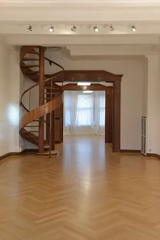 7 Zimmer Haus mit 340 m² in Düsseldorf – Bild 5