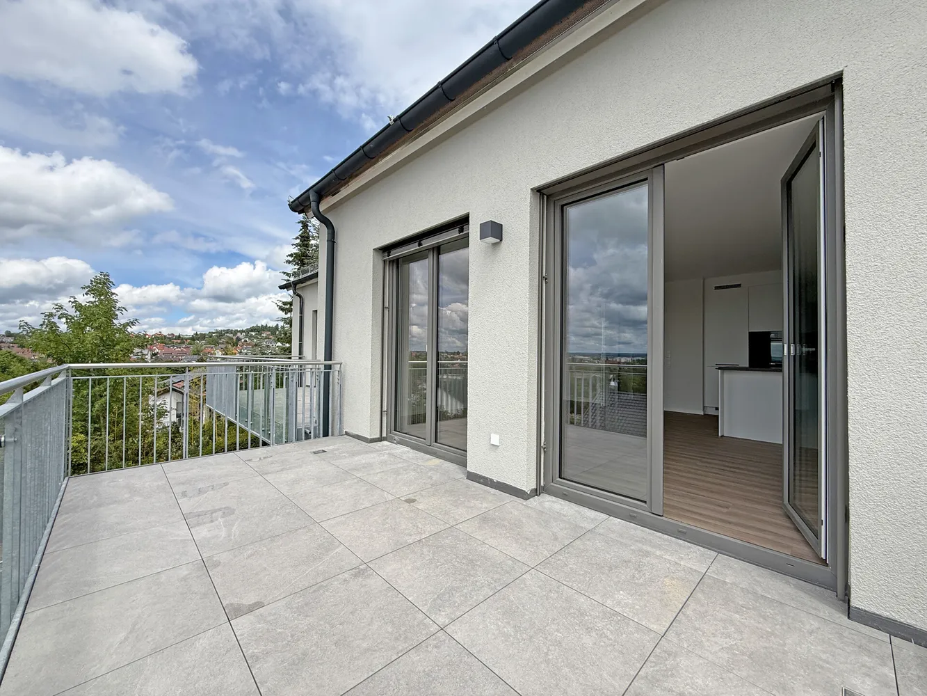 5 Zimmer Wohnung mit 119 m² in Böblingen – Bild 2
