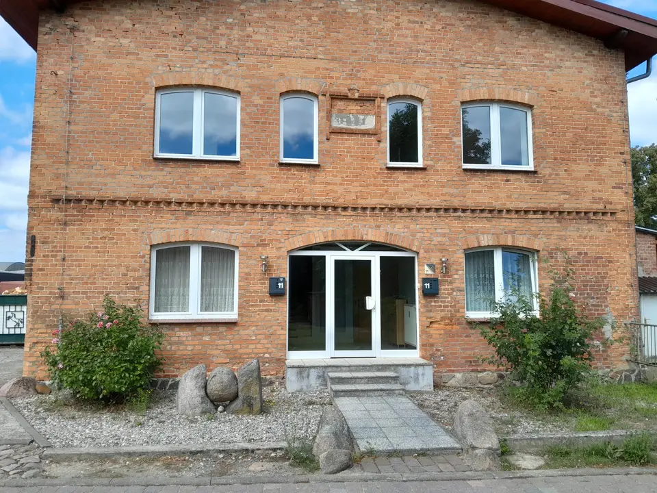 5 Zimmer Wohnung mit 123 m² in Neubrandenburg – Bild 2