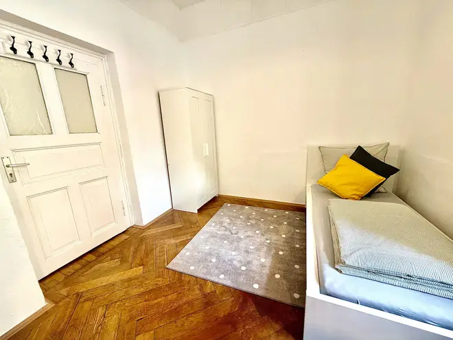 WG-Zimmer mit 13 m² in München – Bild 3