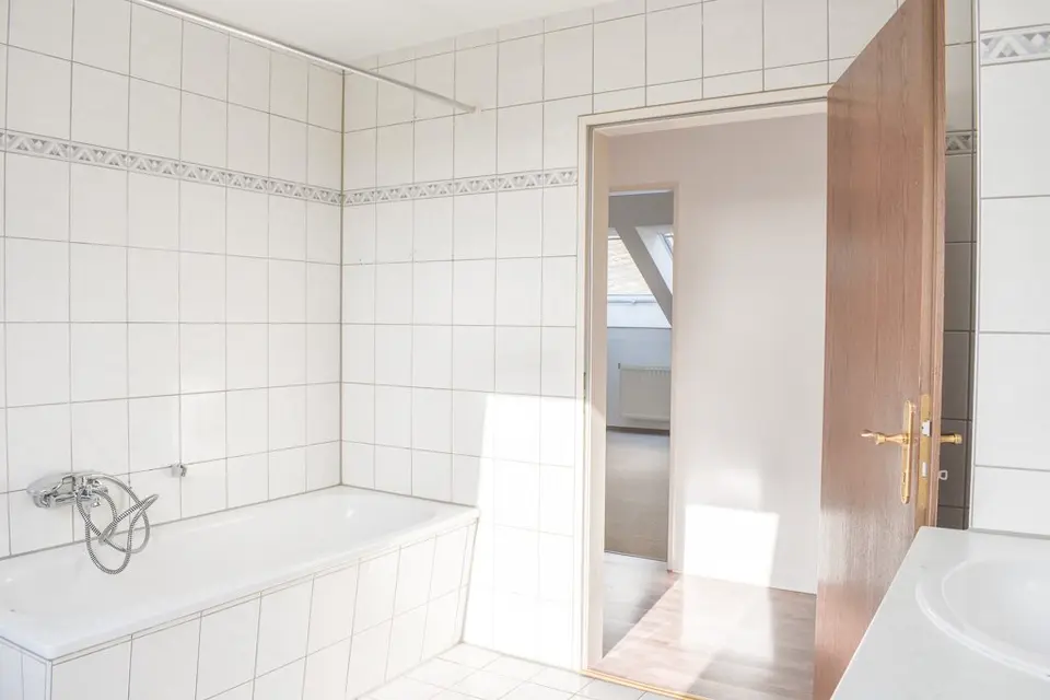 3 Zimmer Wohnung mit 74 m² in Plauen – Bild 8