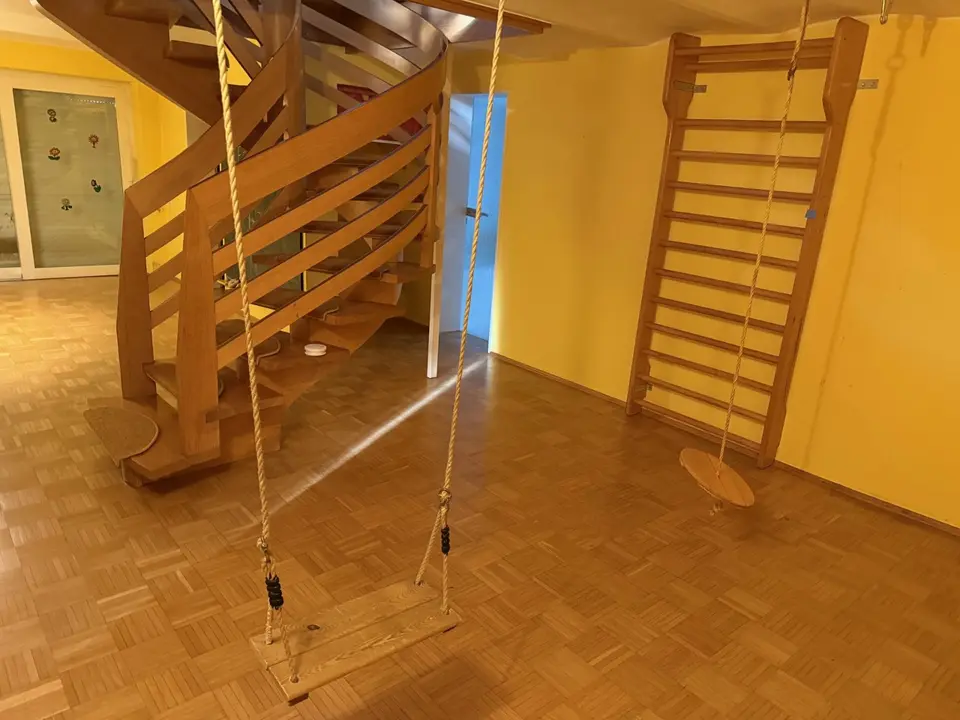 7 Zimmer Wohnung mit 220 m² in Oldenburg – Bild 10