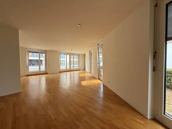 3 Zimmer Wohnung mit 130 m² in Stuttgart – Bild 2