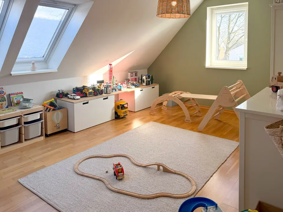 8 Zimmer Haus mit 250 m² in Neumünster – Bild 10