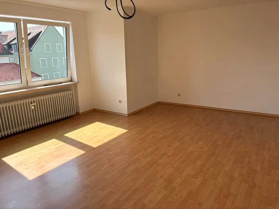 2 Zimmer Wohnung mit 80 m² in Cham – Bild 2