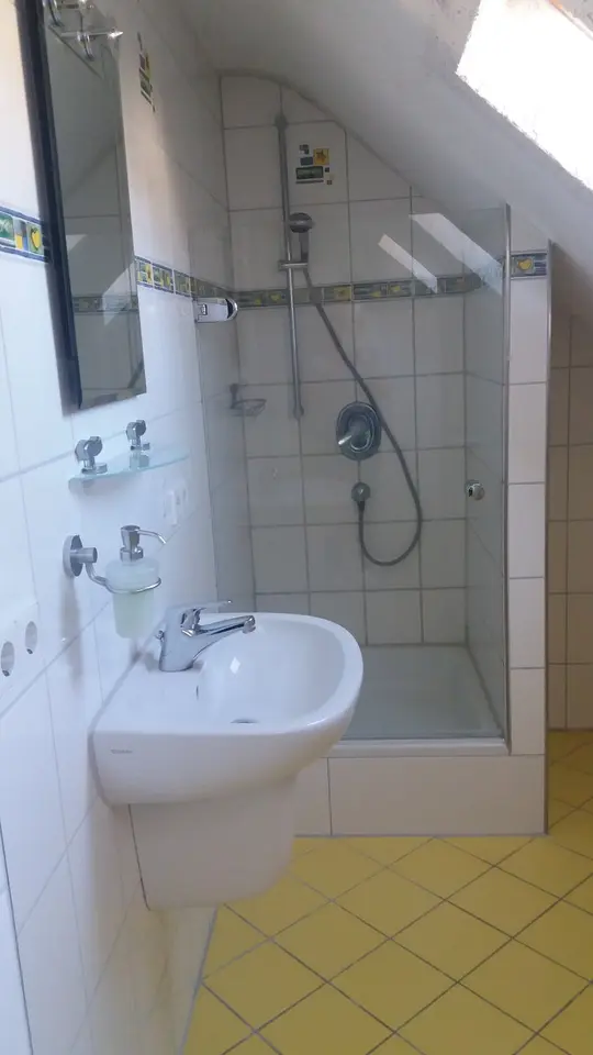 2 Zimmer Wohnung mit 60 m² in Fellbach – Bild 3