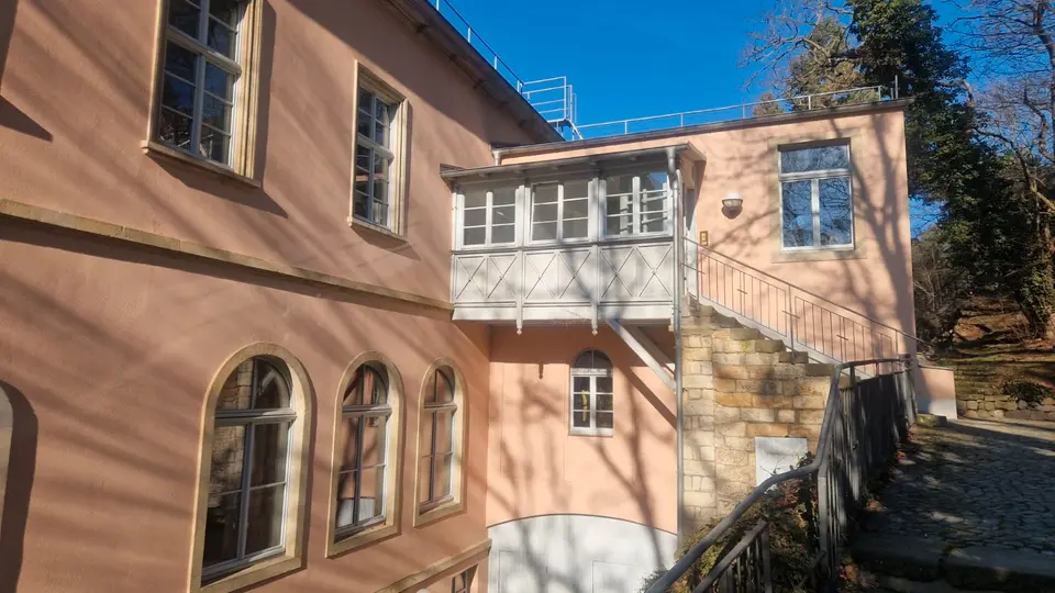 4 Zimmer Wohnung mit 207 m² in Dresden – Bild 3