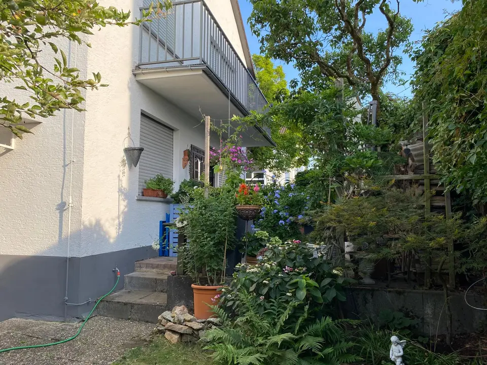4 Zimmer Haus mit 100 m² in Frankfurt am Main – Bild 2