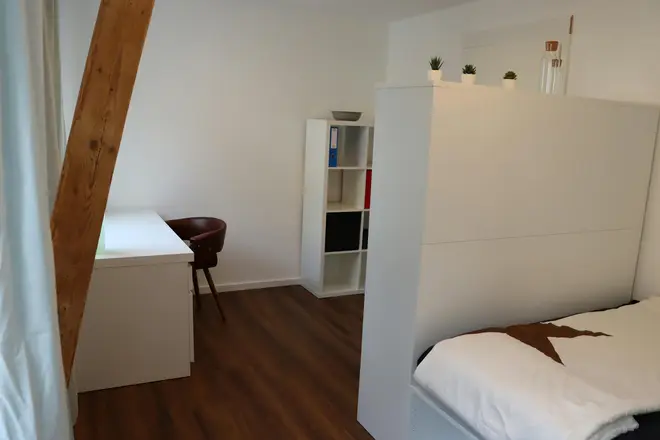 WG-Zimmer mit 15 m² in Stuttgart – Bild 1