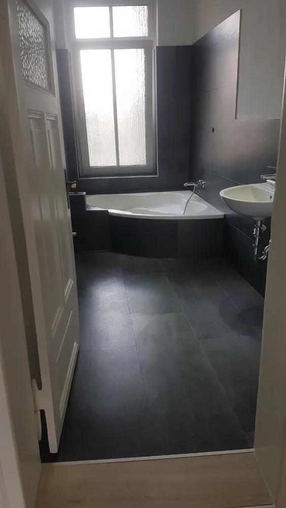 4 Zimmer Wohnung mit 120 m² in Magdeburg – Bild 1