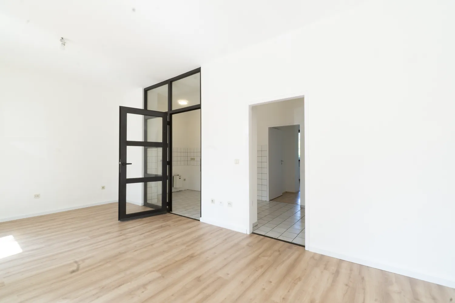 2 Zimmer Wohnung mit 61 m² in Krefeld – Bild 3