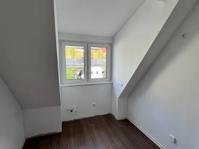 2 Zimmer Wohnung mit 60 m² in Karlsruhe – Bild 2