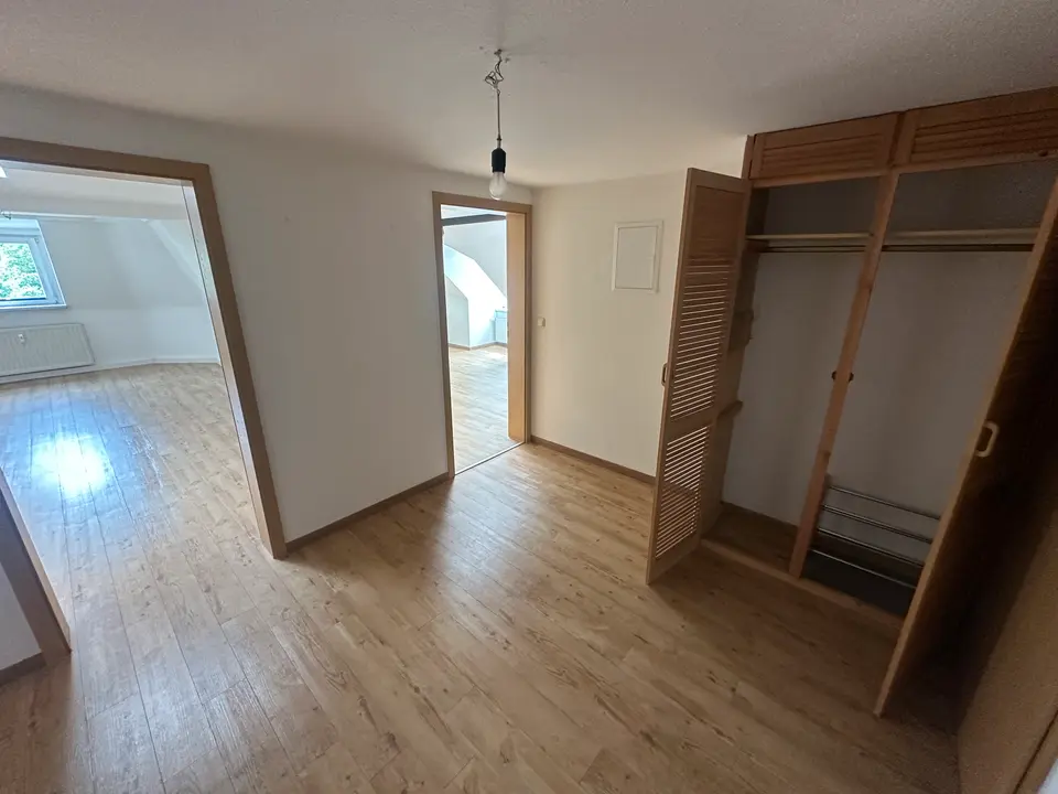 3 Zimmer Wohnung mit 76 m² in Gera – Bild 1