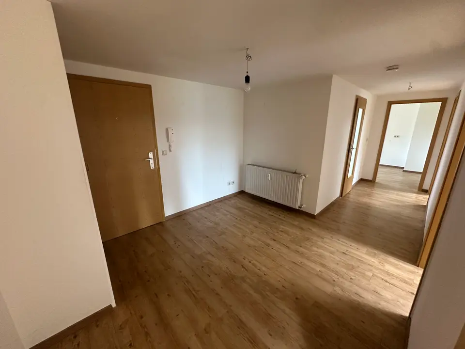 3 Zimmer Wohnung mit 76 m² in Gera – Bild 2