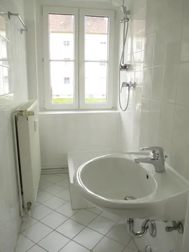 2 Zimmer Wohnung mit 49 m² in Magdeburg – Bild 4