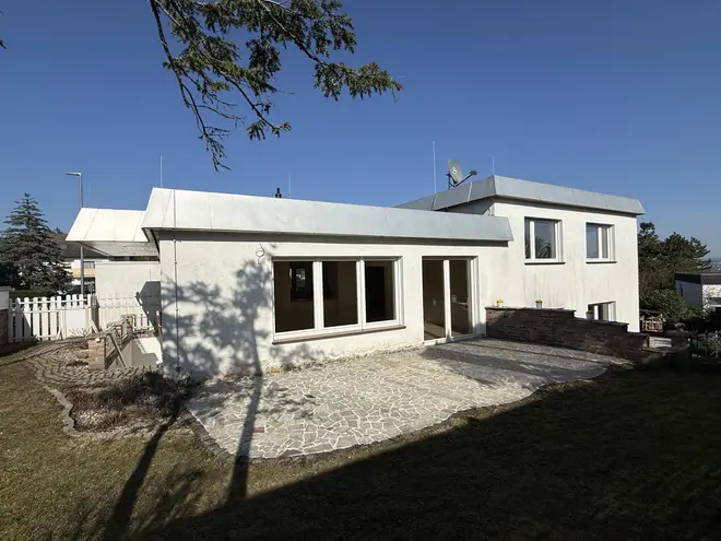 6 Zimmer Haus mit 169 m² in Wiesbaden – Bild 1