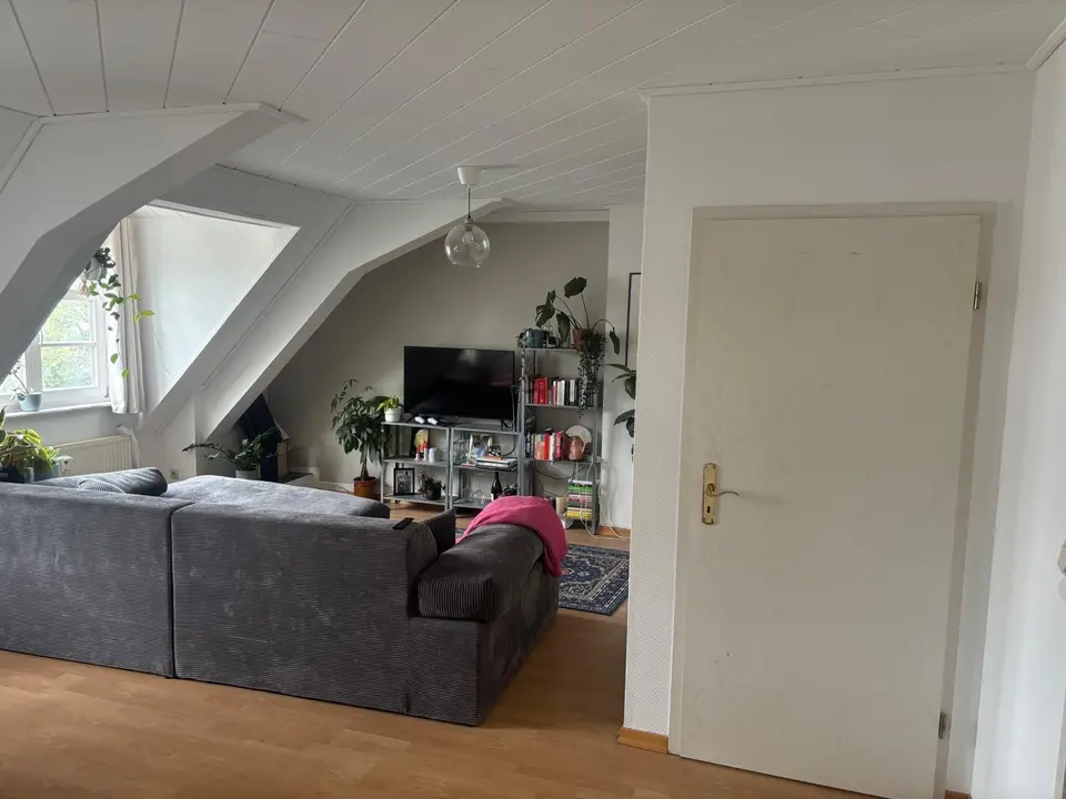2 Zimmer Wohnung mit 70 m² in Erfurt – Bild 2