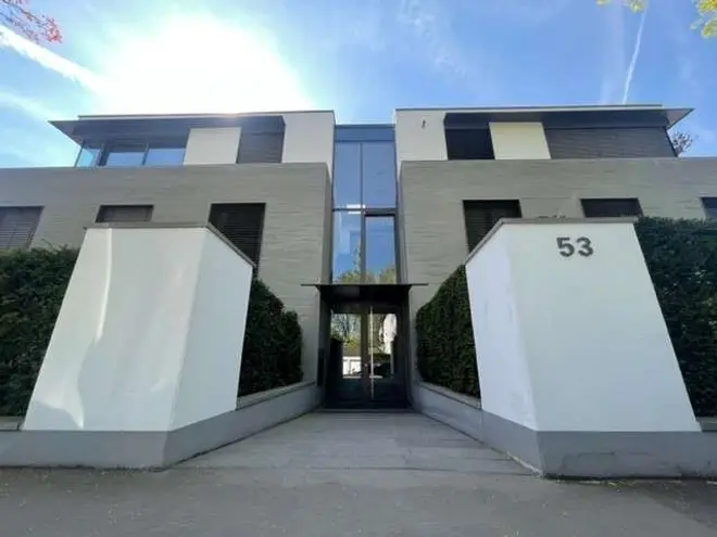 4 Zimmer Wohnung mit 170 m² in Köln – Bild 1