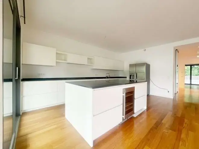 4 Zimmer Wohnung mit 170 m² in Köln – Bild 12