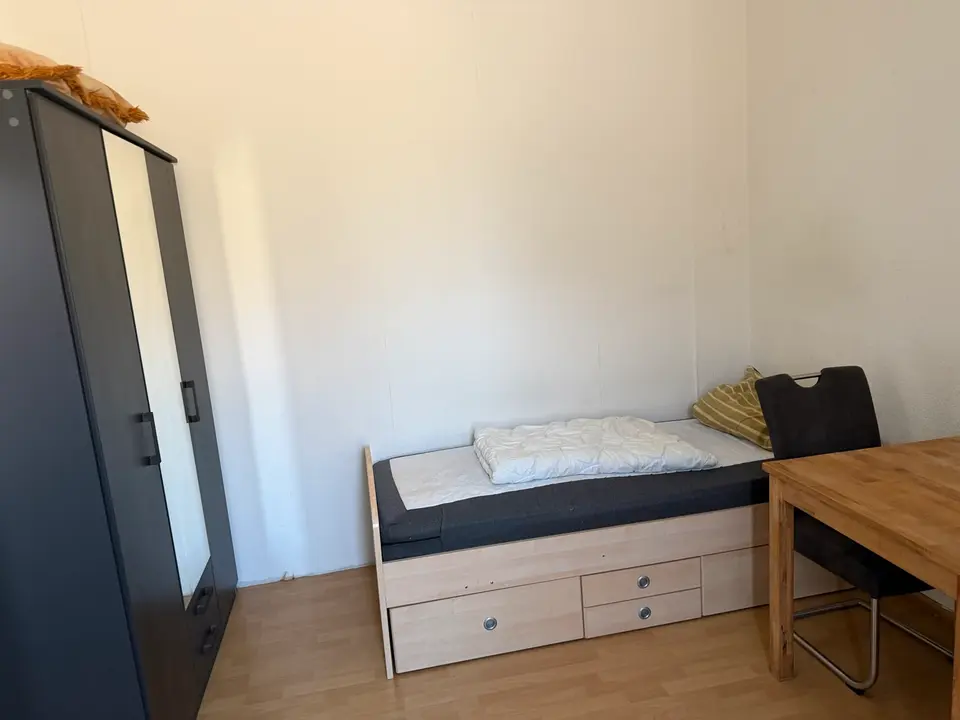 4 Zimmer Wohnung mit 95 m² in Delmenhorst – Bild 2