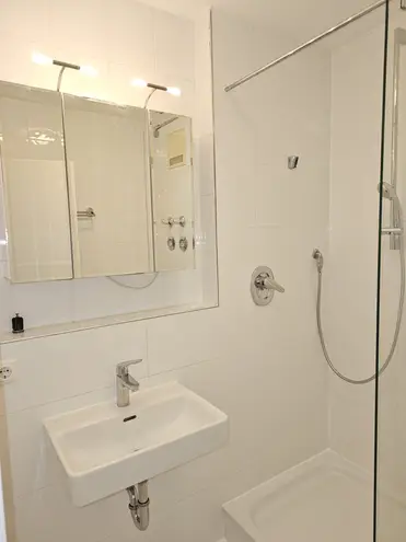 3 Zimmer Wohnung mit 80 m² in München – Bild 12