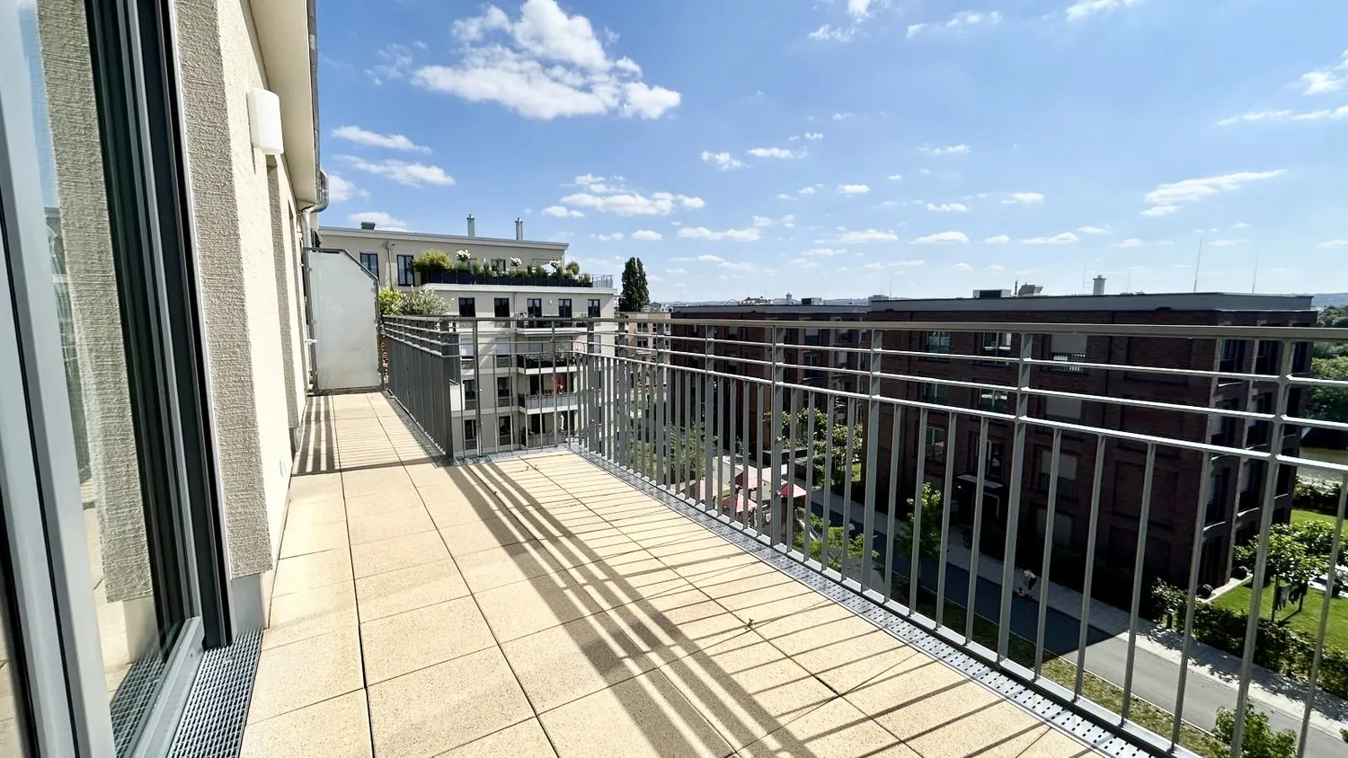 4 Zimmer Wohnung mit 109 m² in Dresden – Bild 5
