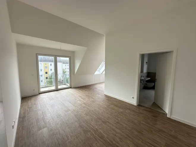 2 Zimmer Wohnung mit 69 m² in Rostock – Bild 1