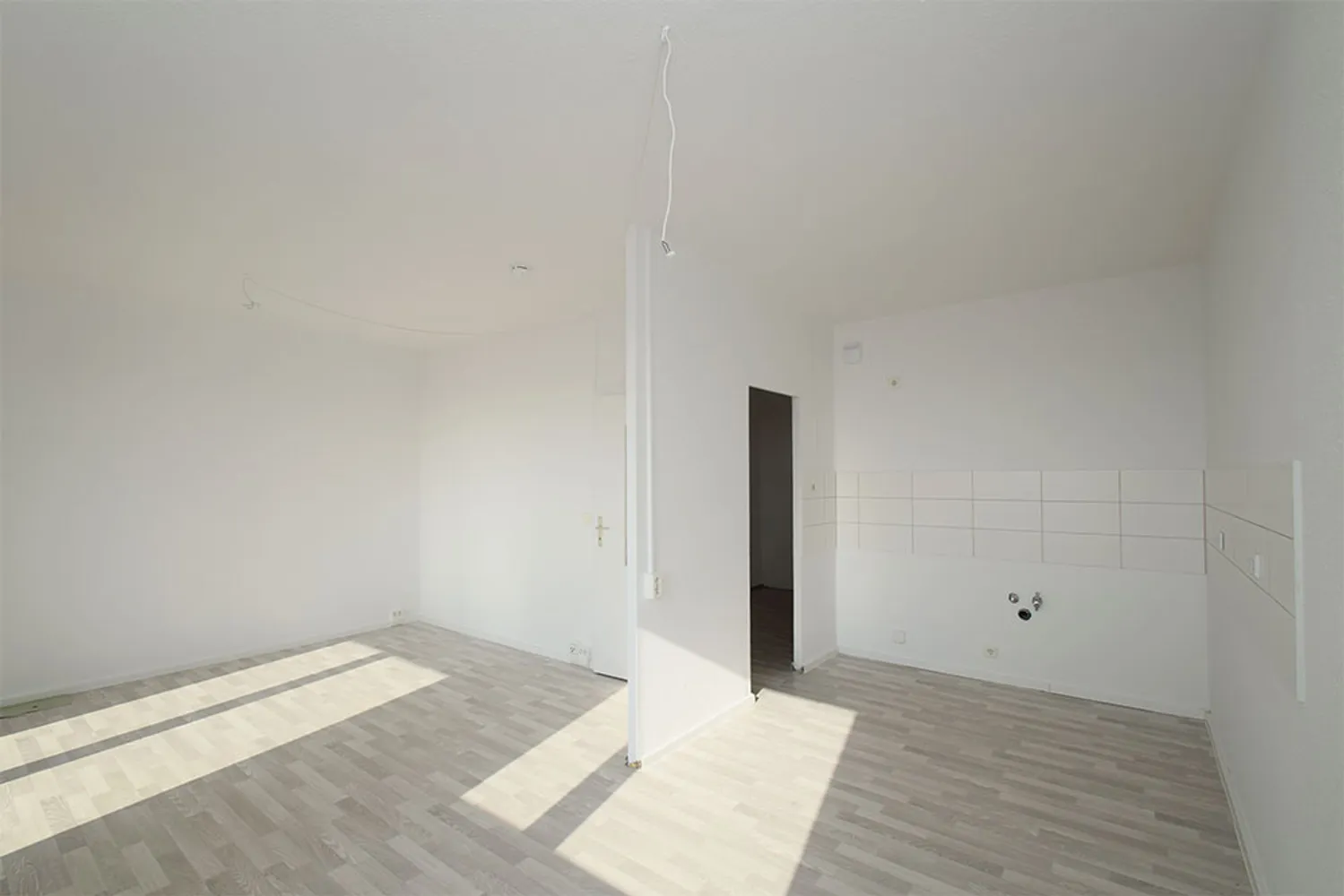2 Zimmer Wohnung mit 48 m² in Halle (Saale) – Bild 1