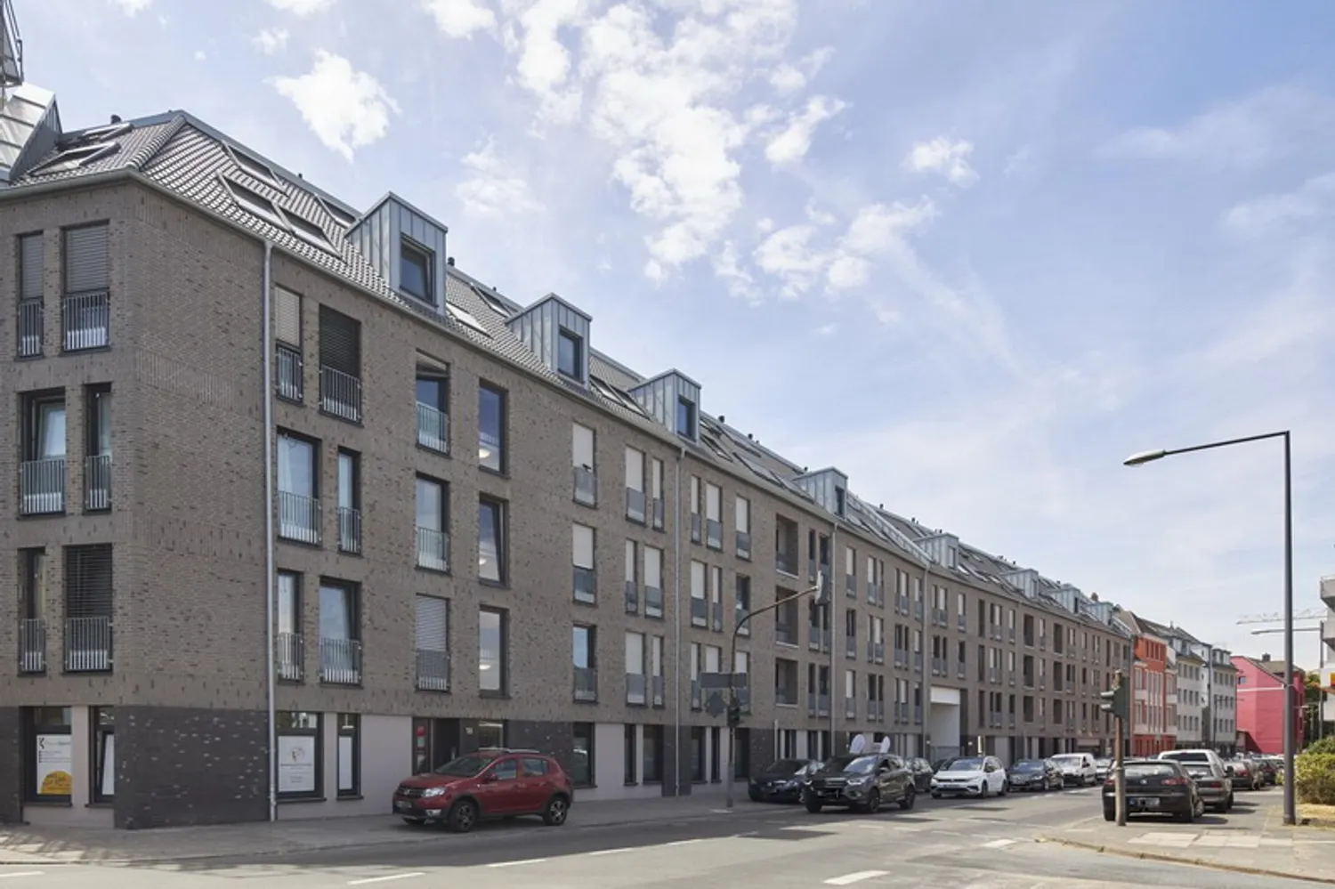 4 Zimmer Wohnung mit 104 m² in Köln – Bild 2