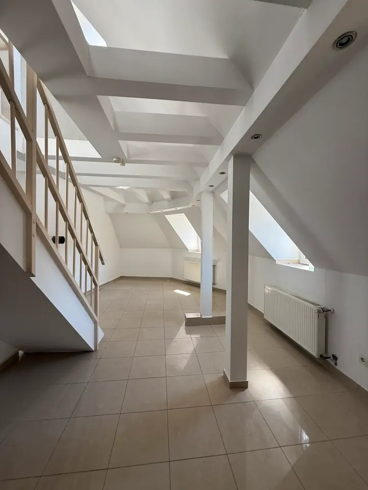6 Zimmer Wohnung mit 100 m² in Hagen – Bild 2