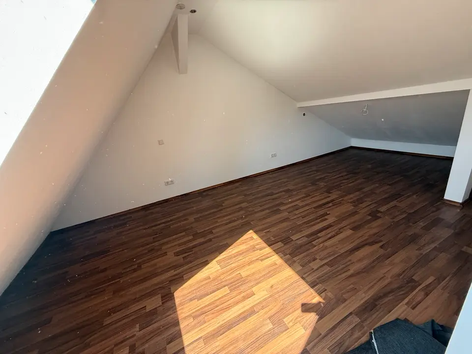 6 Zimmer Wohnung mit 100 m² in Hagen – Bild 3