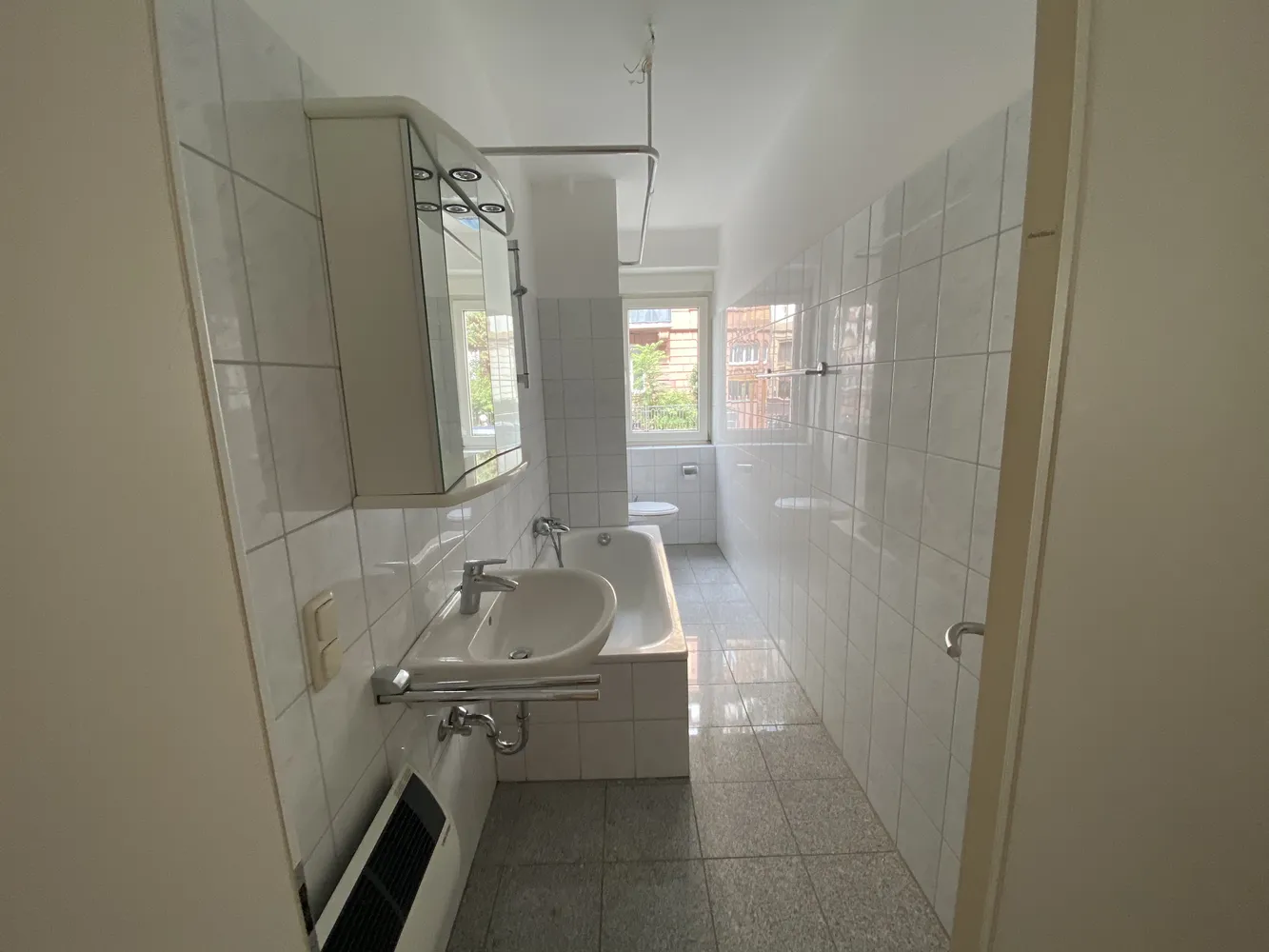 2 Zimmer Wohnung mit 68 m² in Frankfurt am Main – Bild 4