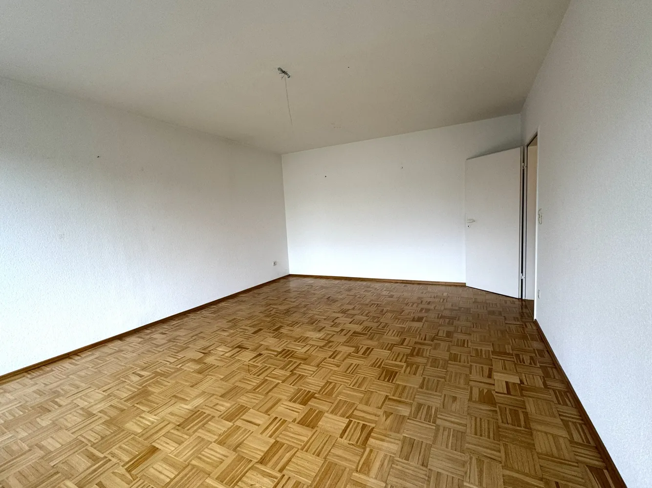 2 Zimmer Wohnung mit 60 m² in Lübeck – Bild 2