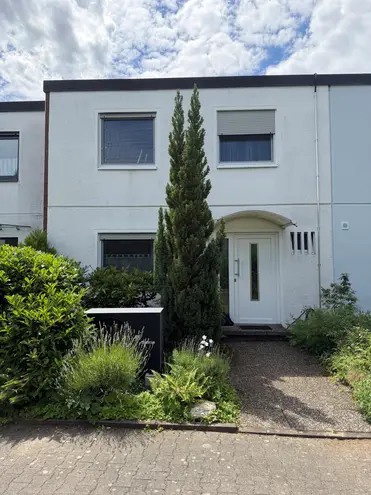 5 Zimmer Haus mit 130 m² in Frankfurt am Main – Bild 1