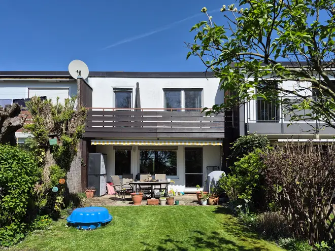 5 Zimmer Haus mit 130 m² in Frankfurt am Main – Bild 2