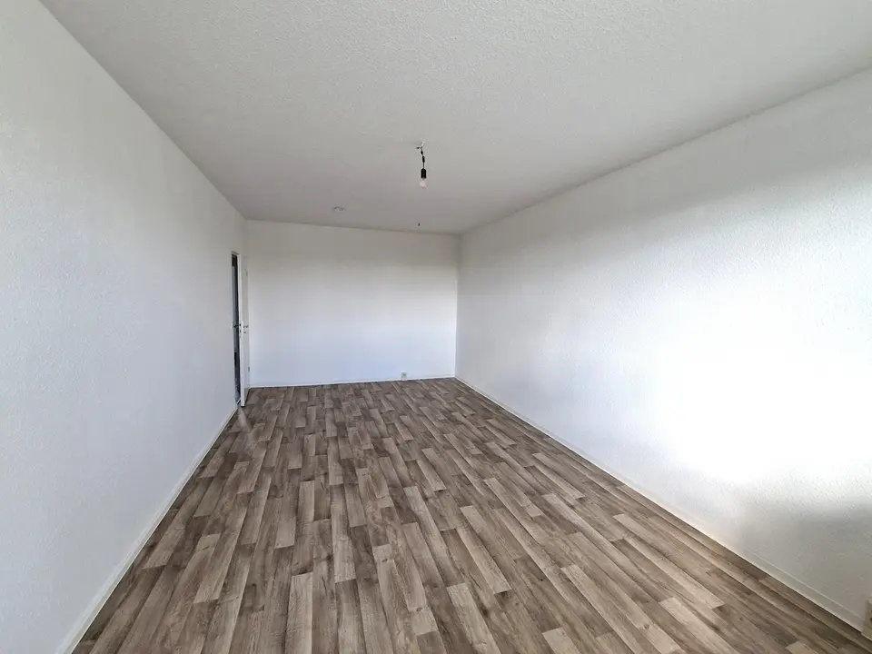 4 Zimmer Wohnung mit 73 m² in Neubrandenburg – Bild 2
