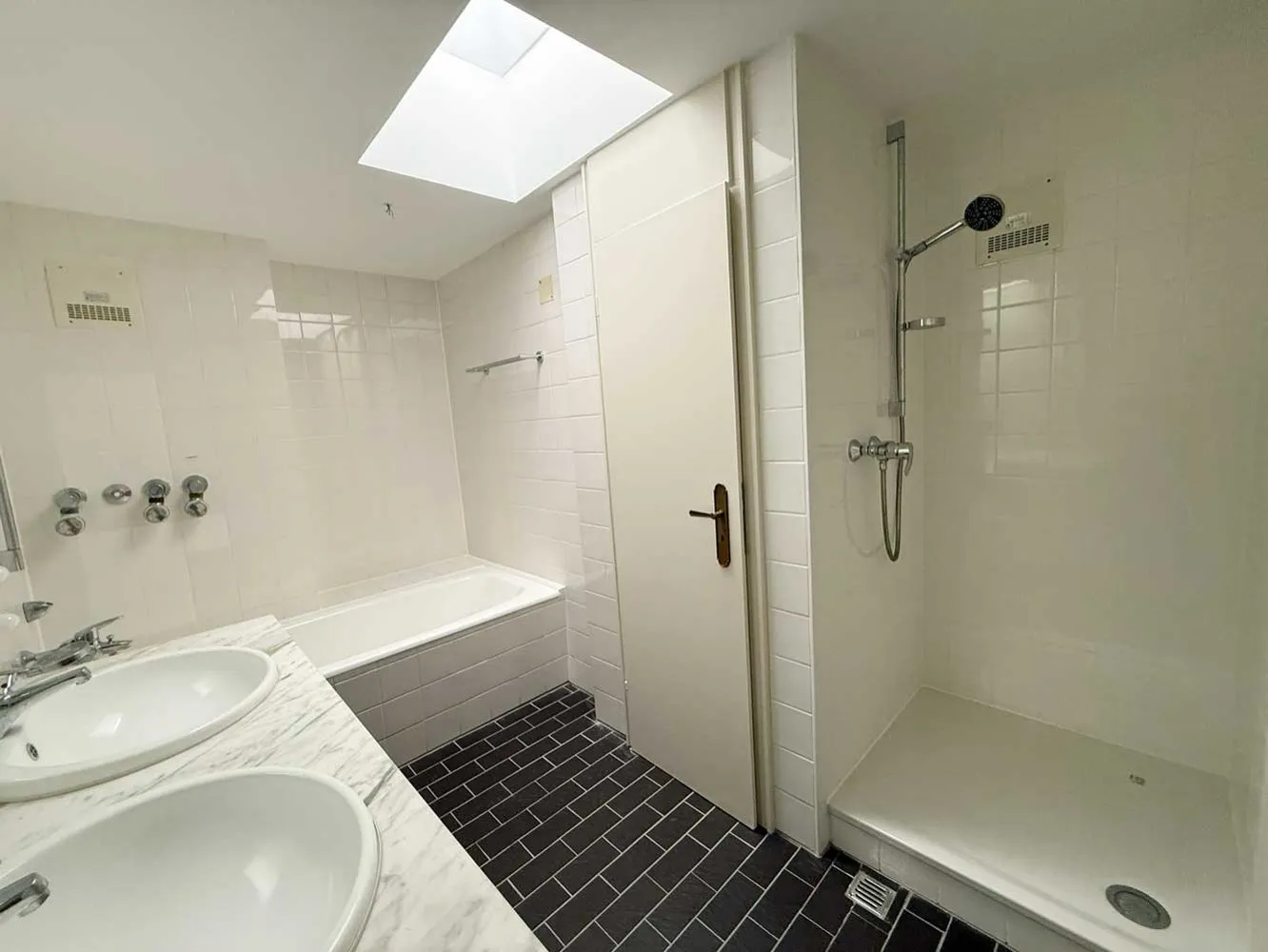 6 Zimmer Wohnung mit 200 m² in Oberursel (Taunus) – Bild 12