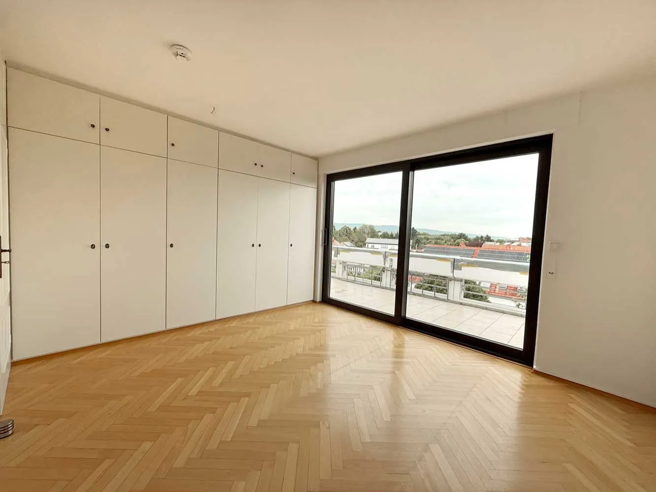 6 Zimmer Wohnung mit 200 m² in Oberursel (Taunus) – Bild 8