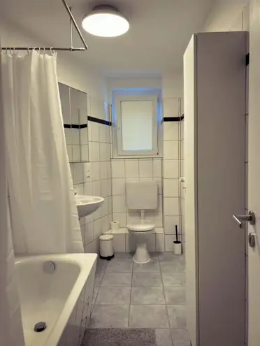WG-Zimmer mit 30 m² in Frankfurt am Main – Bild 2
