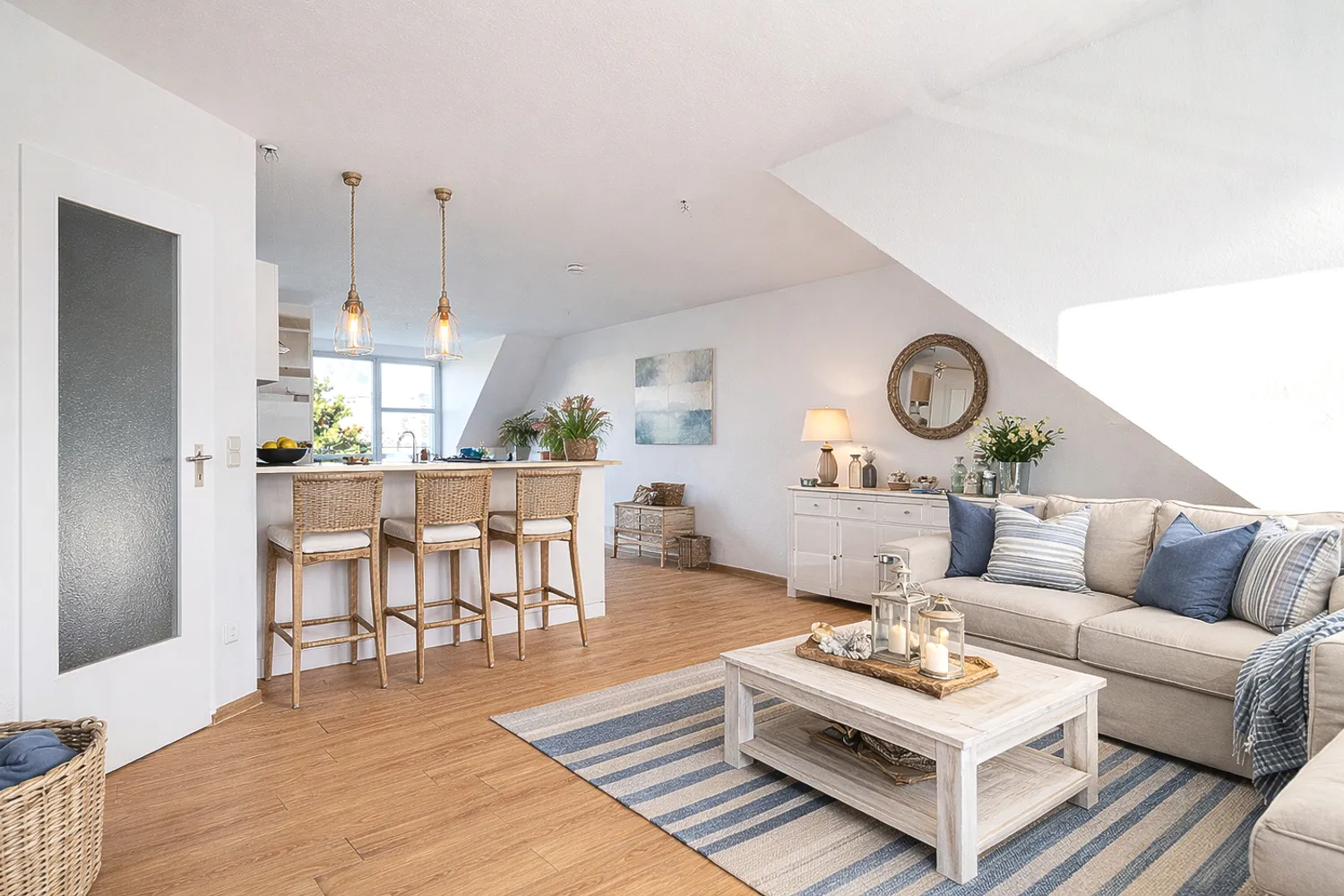 1 Zimmer Wohnung mit 58 m² in Lübeck – Bild 2