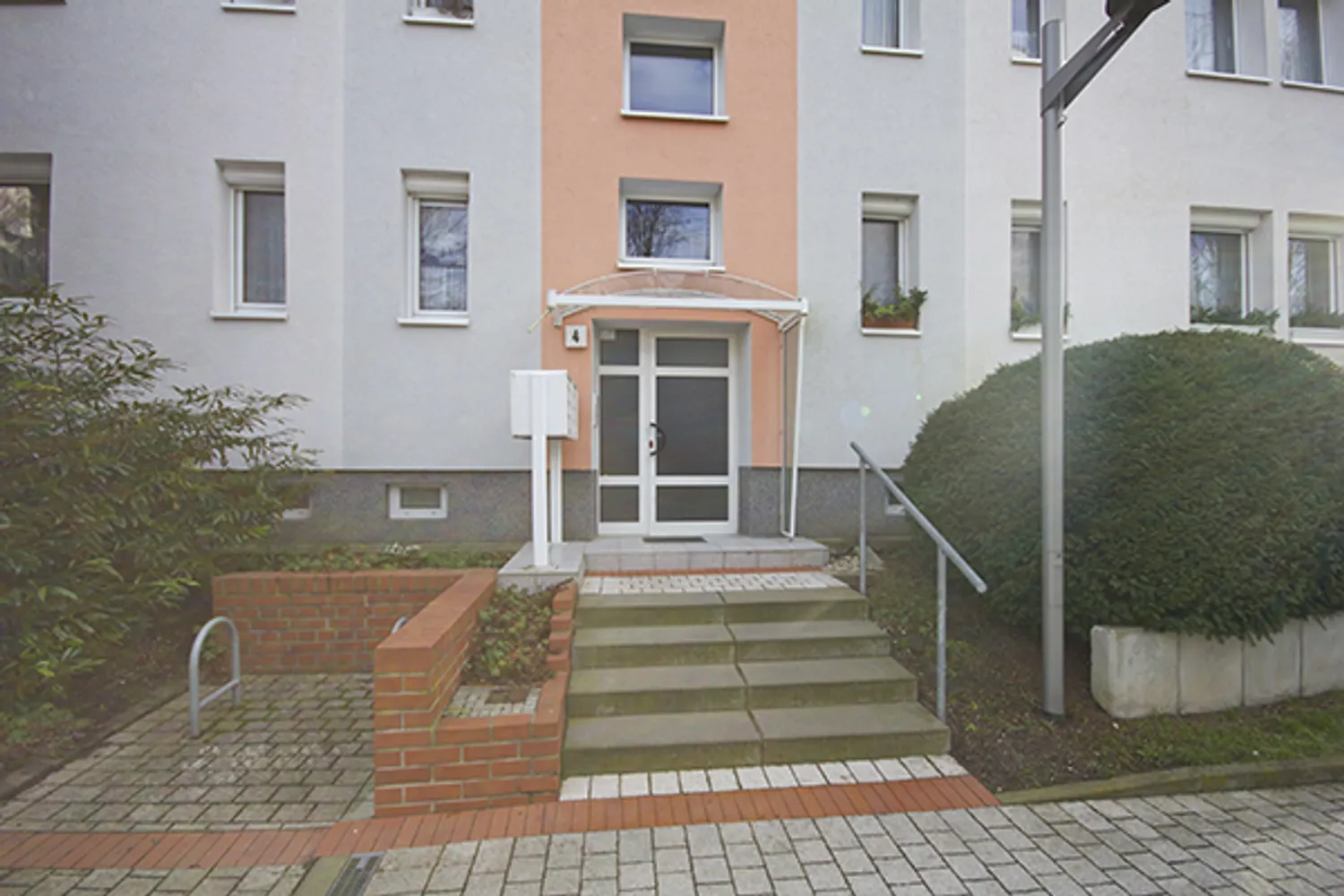 2 Zimmer Wohnung mit 40 m² in Halle (Saale) – Bild 3