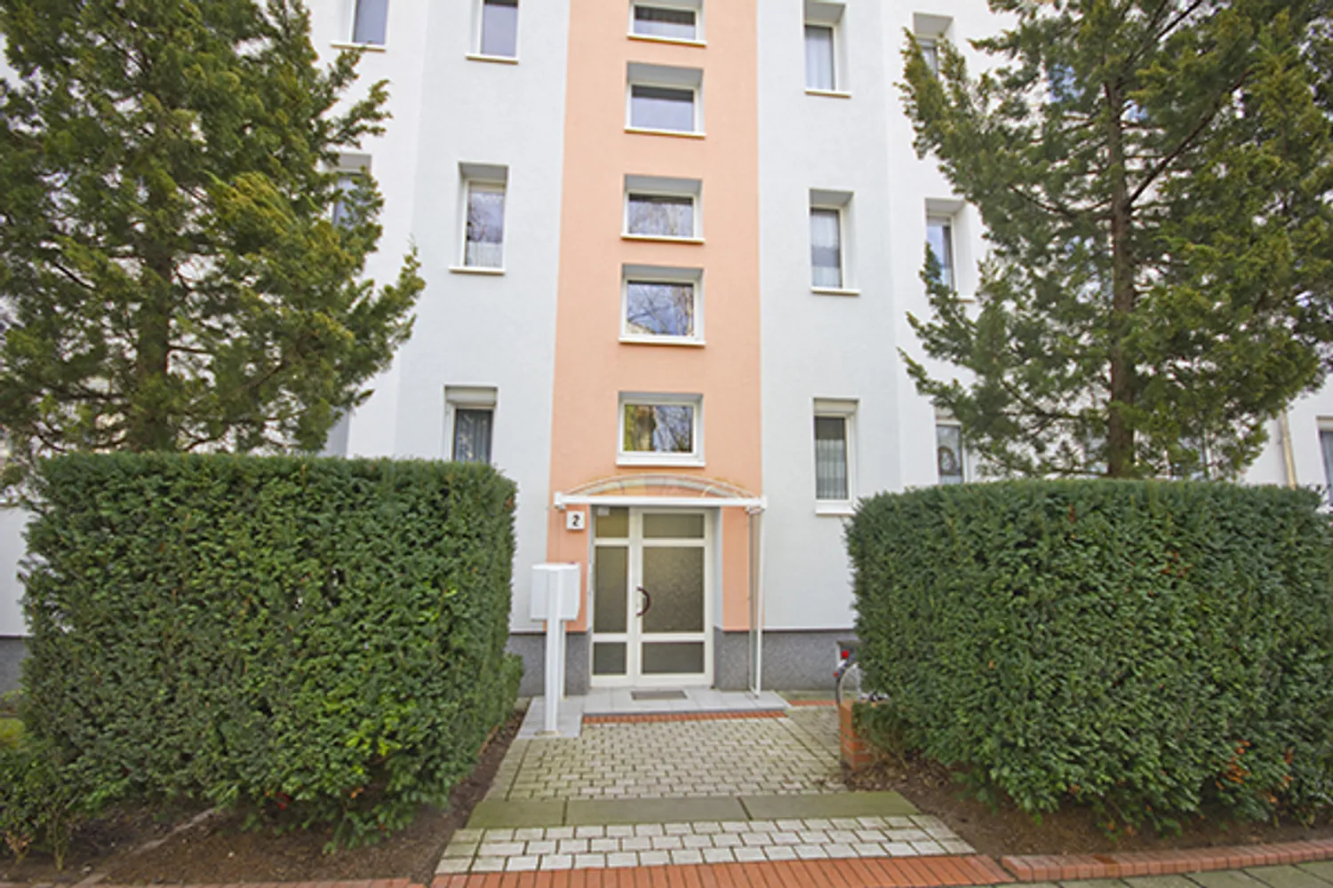 2 Zimmer Wohnung mit 40 m² in Halle (Saale) – Bild 5