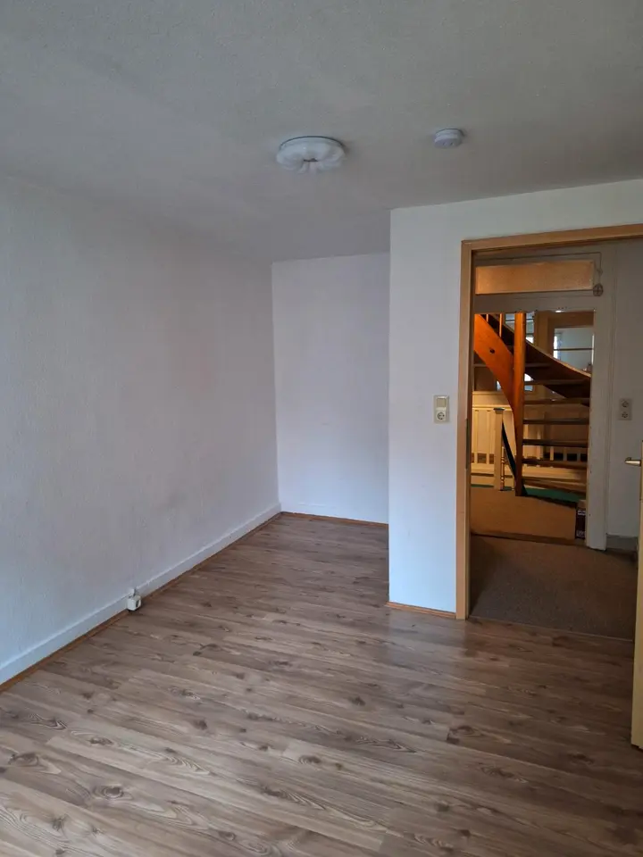 11 Zimmer Wohnung mit 80 m² in Weingarten – Bild 2