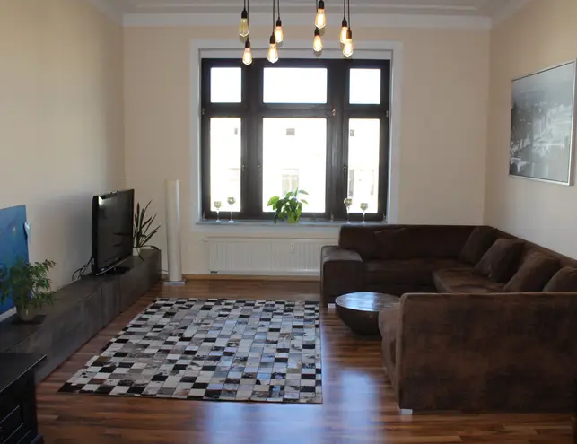 4 Zimmer Wohnung mit 148 m² in Magdeburg – Bild 2