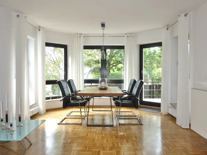2 Zimmer Wohnung mit 92 m² in Krefeld – Bild 2
